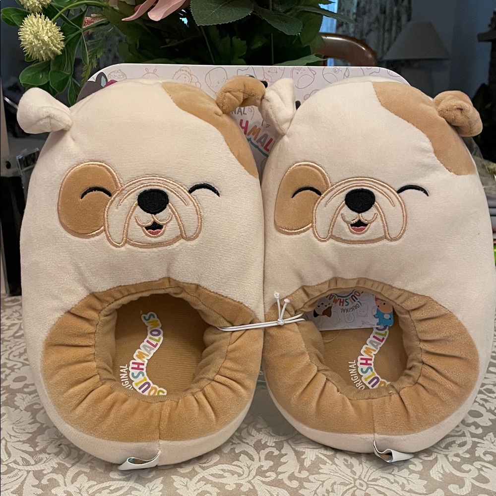 New- Squishmallows Tan and Cream Dog Slippers